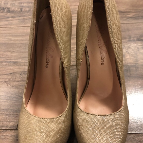 Used gold sparkly heels - Picture 3 of 3